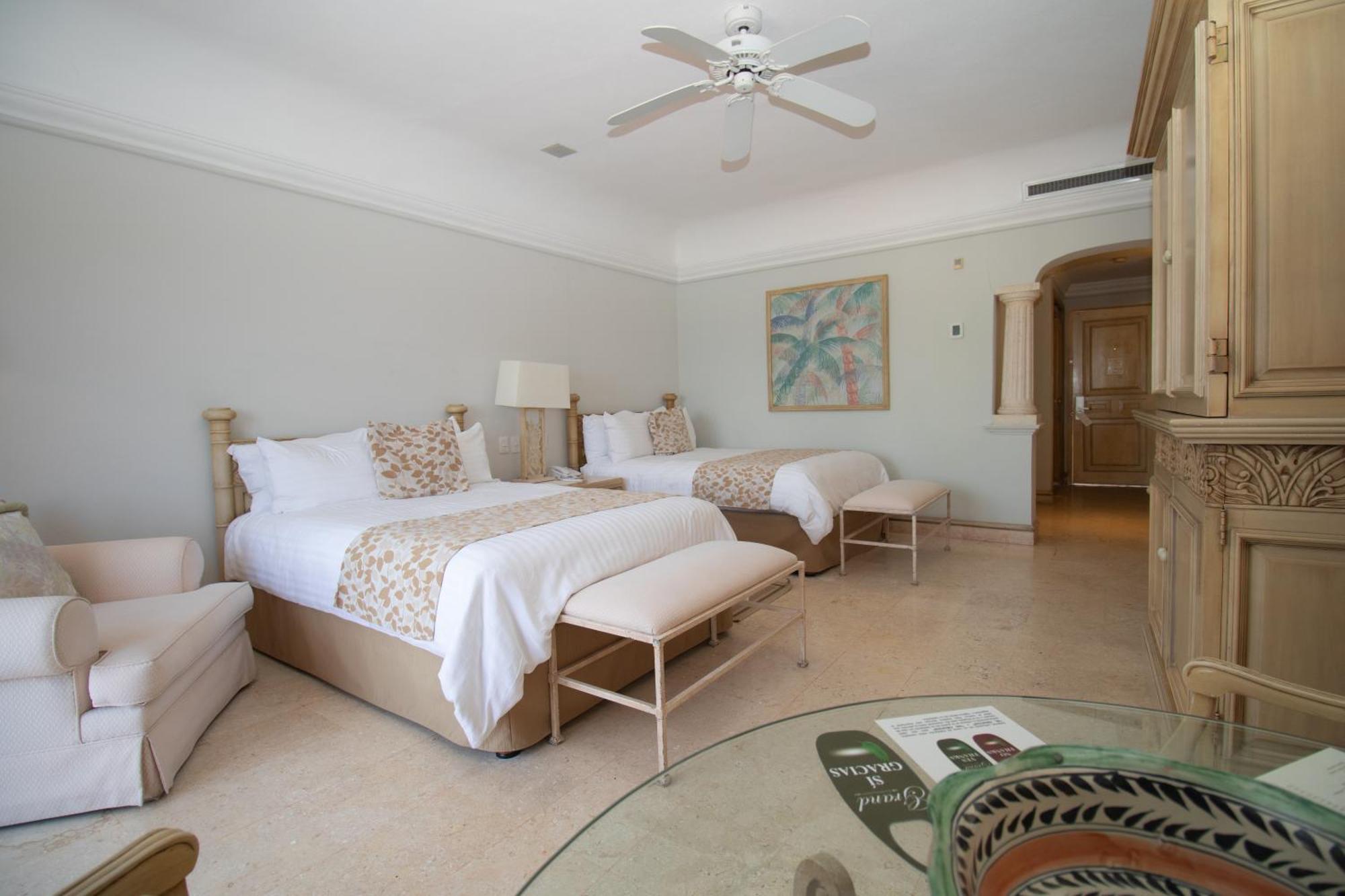 Grand Isla Navidad Golf & Spa Resort With Marina バラ・デ・ナビダード エクステリア 写真 A guest room at the Four Seasons Hotel