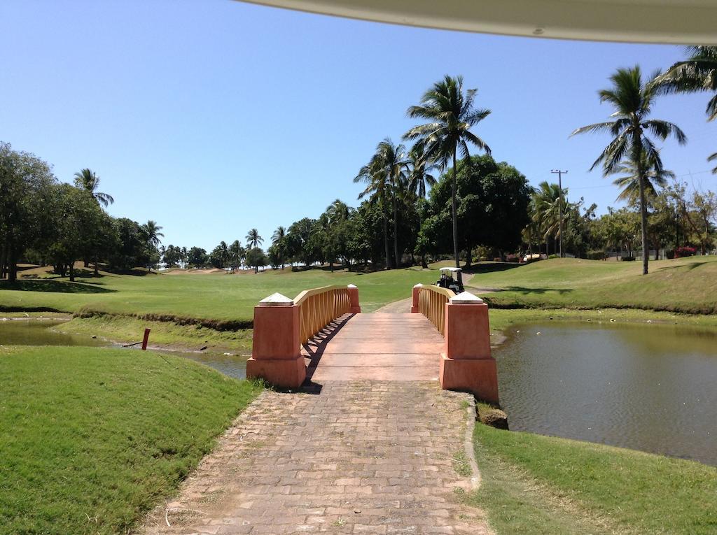 Grand Isla Navidad Golf & Spa Resort With Marina バラ・デ・ナビダード エクステリア 写真 Golf course at the Boca Raton Resort